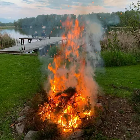 Pogo Dom Nad Narwia - 4 Sypialnie, Duza Sauna, Balia, Pomost, Plac Zabaw * Pogorzelec (Pultusk)