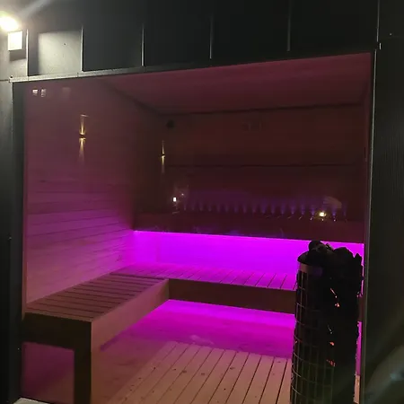 Pogo Dom Nad Narwia - 4 Sypialnie, Duza Sauna, Balia, Pomost, Plac Zabaw *