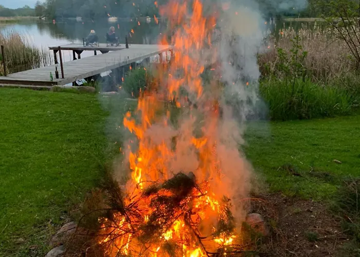 Pogo Dom Nad Narwią - 4 Sypialnie, Balia, Własny Pomost, Plac Zabaw * Pogorzelec (Pultusk)