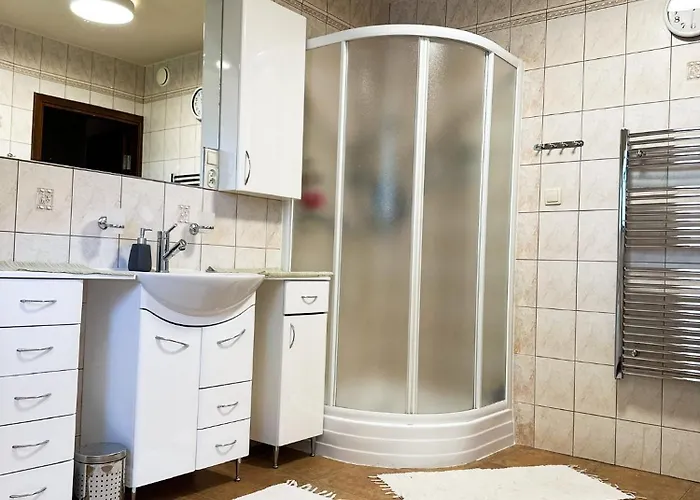 Pogo Dom Nad Narwia - 4 Sypialnie, Duza Sauna, Balia, Pomost, Plac Zabaw *