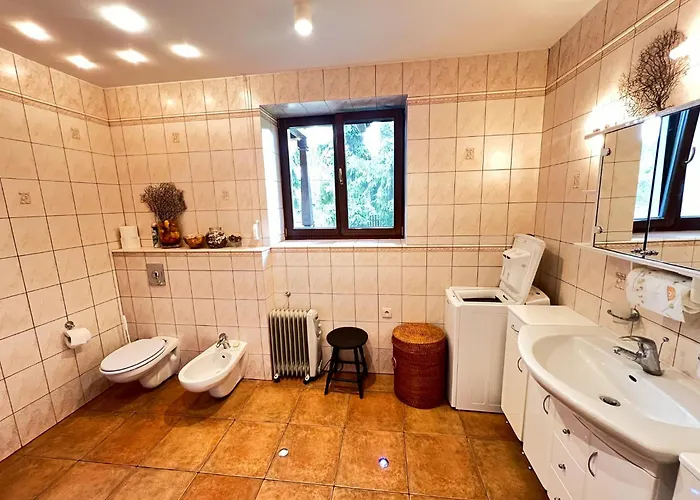 Pogo Dom Nad Narwią - 4 Sypialnie, Balia, Własny Pomost, Plac Zabaw Willa