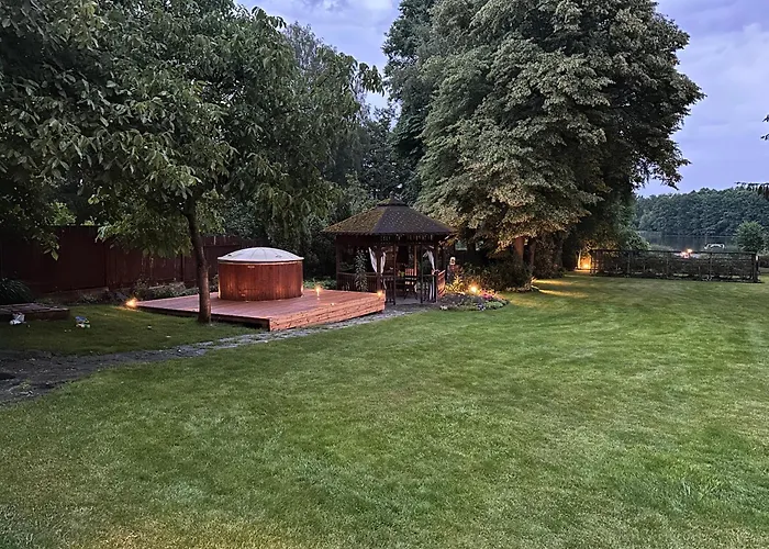 Villa Pogo Dom Nad Narwia - 4 Sypialnie, Duza Sauna, Balia, Pomost, Plac Zabaw *